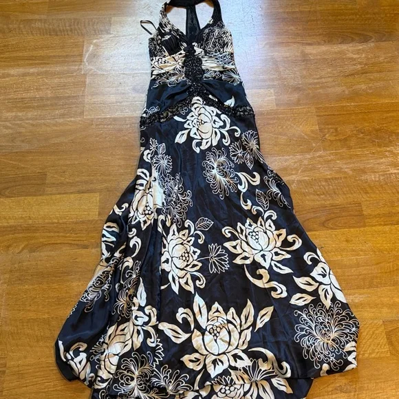 chinese dress ladies Floral Maxi Dress Cream / Black Flower – Augustine main image 0